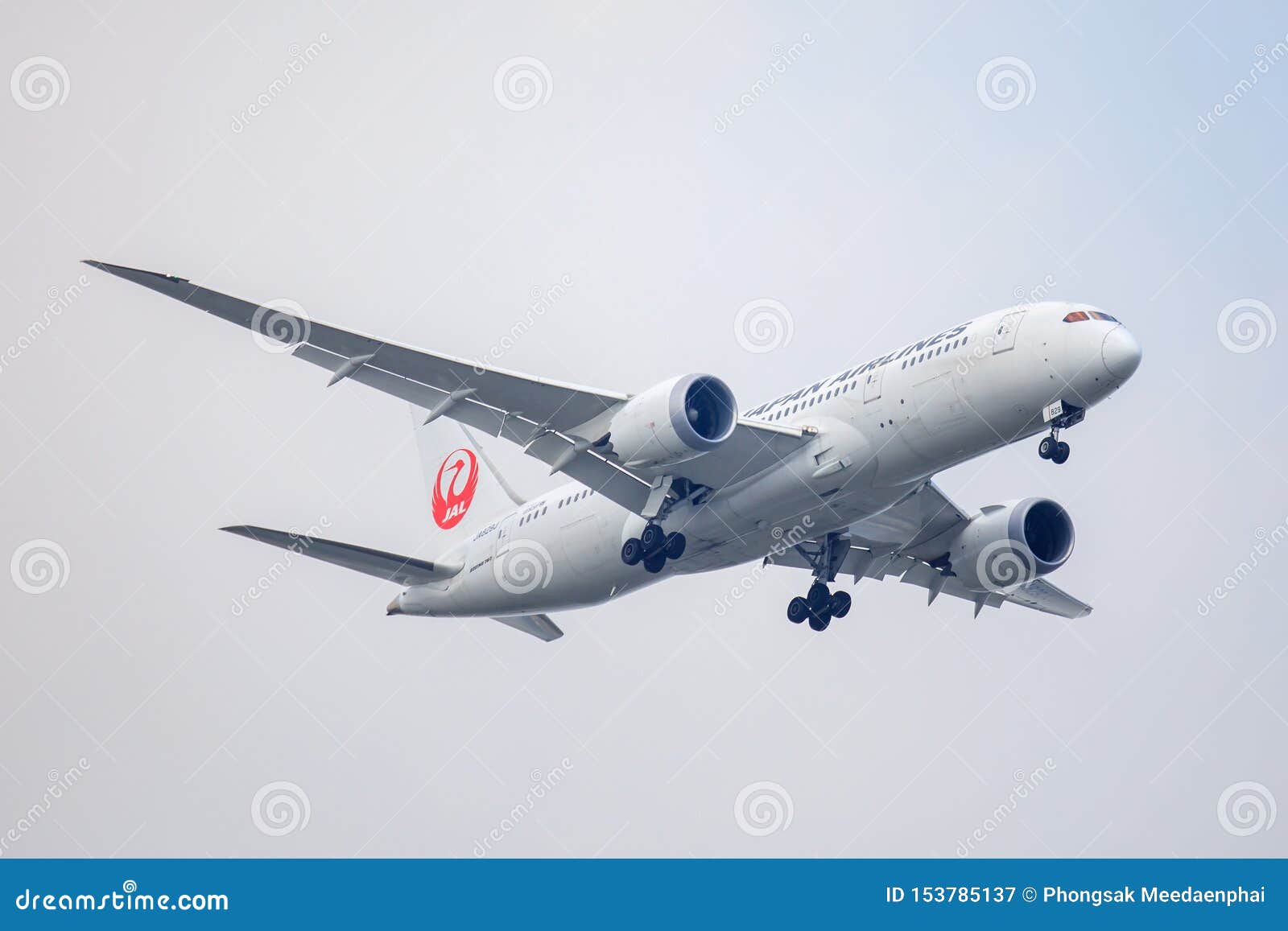 Jal或日本航空飞机或飞机在天空着陆对素万那普机场图库摄影片 图片包括有jal或日本航空飞机或飞机在天空着陆对素万那普机场