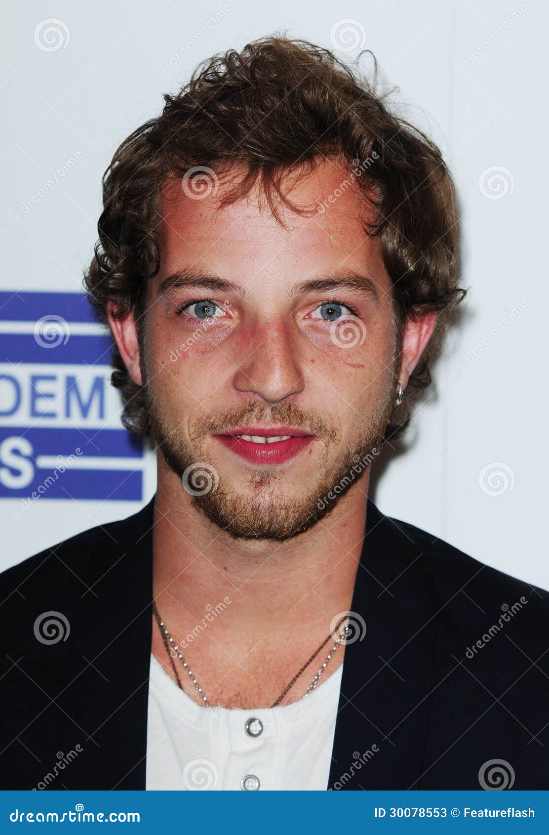 <b>James Morrison</b> Redaktionelles Stockfoto - james-morrison-der-vorbei-fr-die-sonyradio-preise-der-akademie-grosvenor-haus-hotel-auf-bild-ankommt-simon-burchell-featureflash-30078553