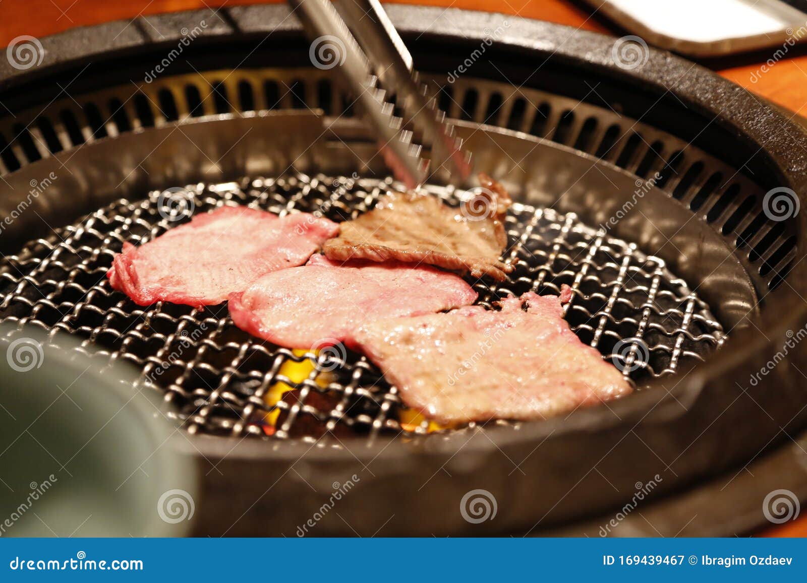 japan food tokio restourant hot food meat for roasting