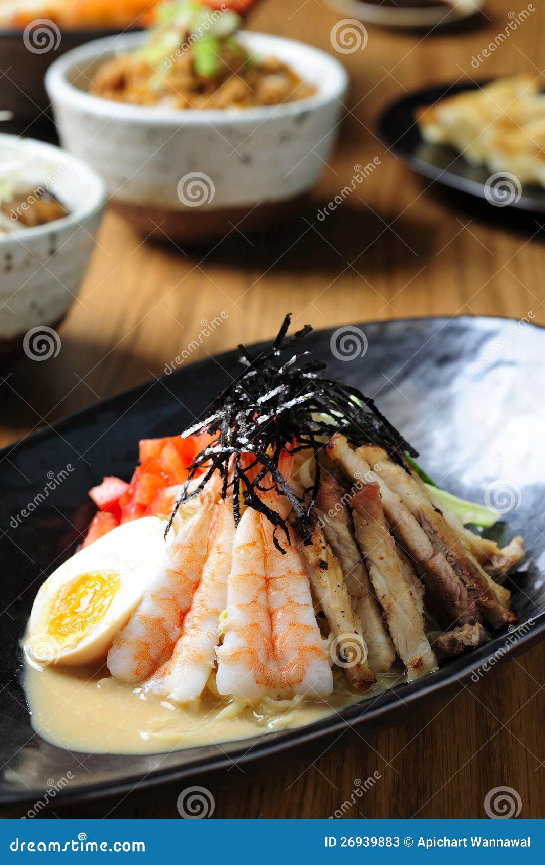 Japanese Cold Soba Noodles With Shrimp Tempura Called Zaru Soba Stock Photography