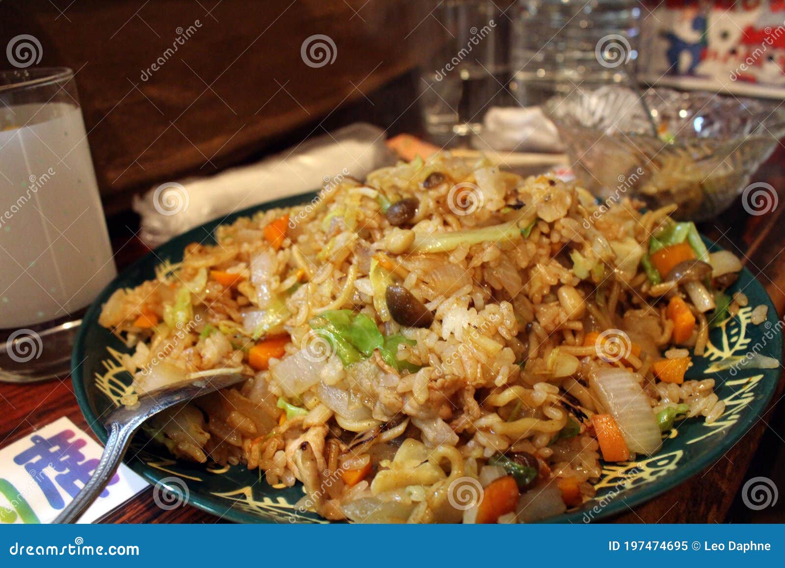 Japanese Fried Rice And Noodle Or Soba Meshi Served At Izakaya Editorial Image Image Of Meshi Lettuce