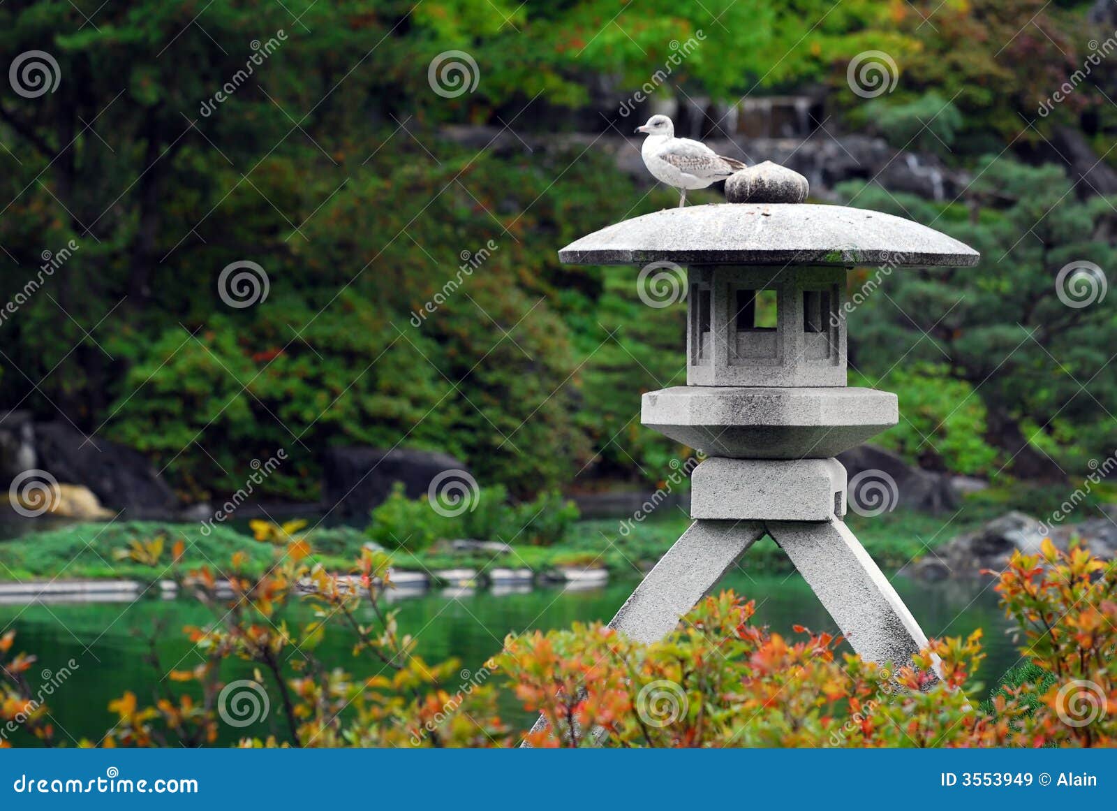 Japanese Garden stock image. Image of flower, sculpture 3553949