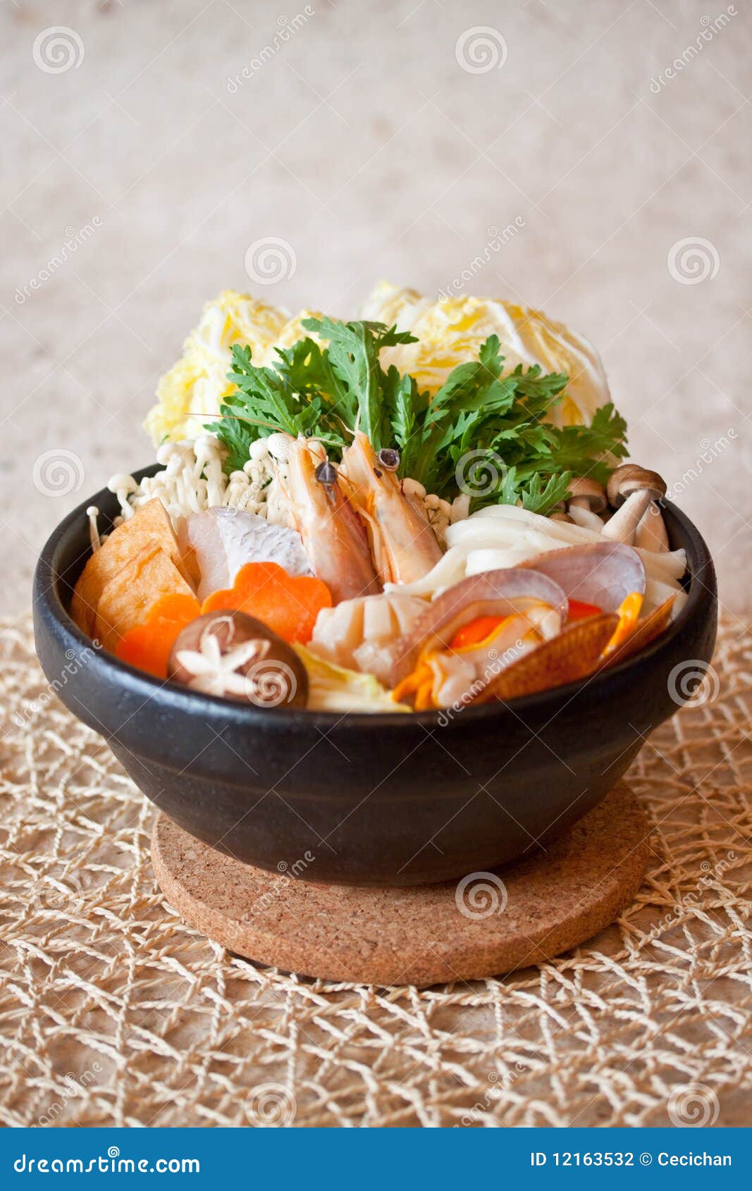 Japanese seafood hotpot - recipe