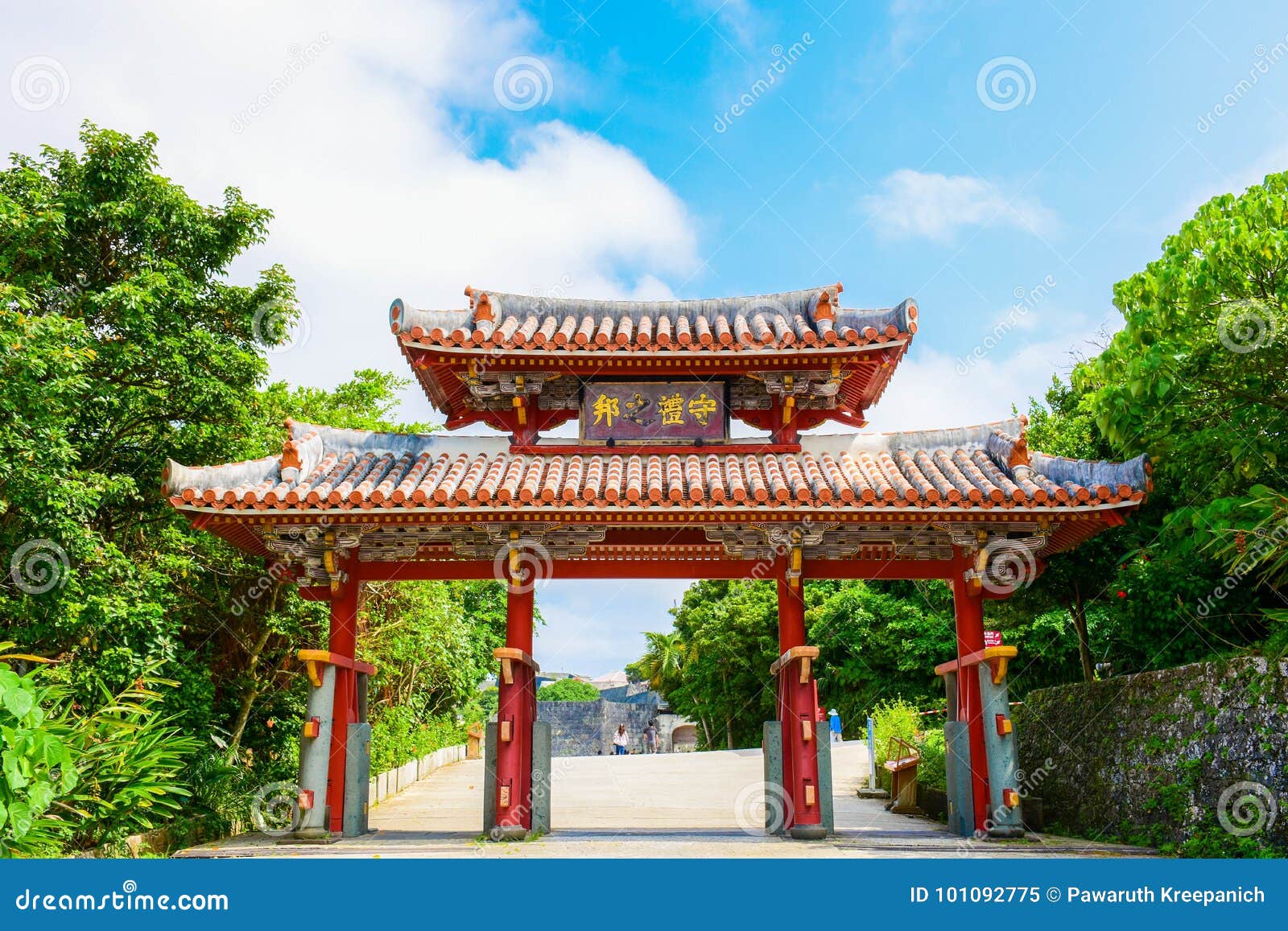japanese shurei mon gate