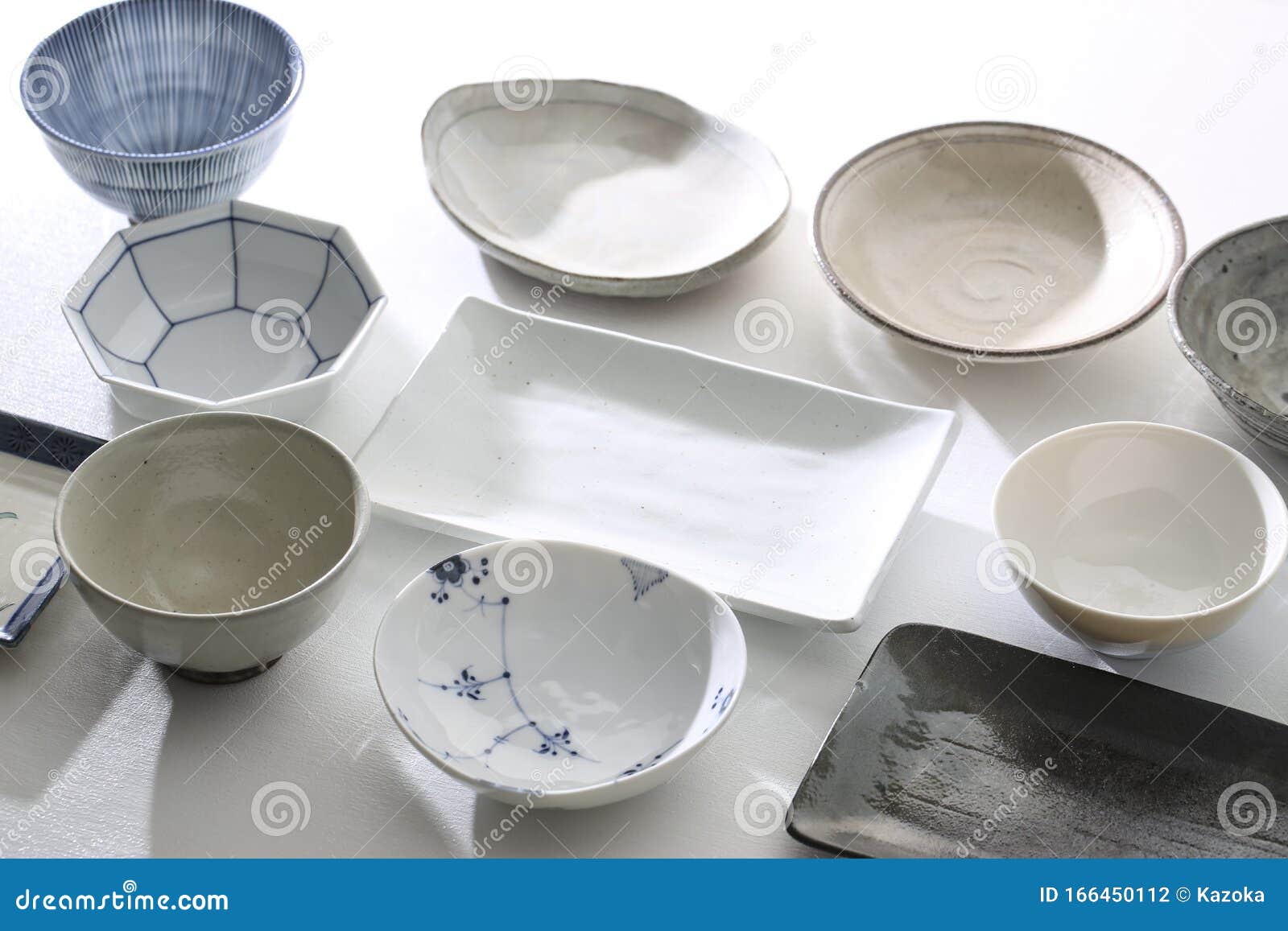 group photo of japanese tableware