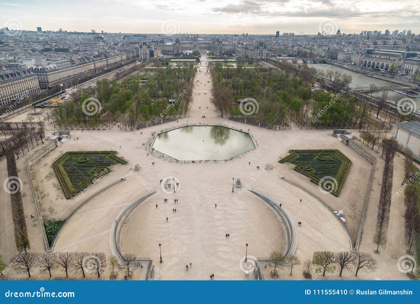 jardin des tuileries - the tuileries garden park in paris, france