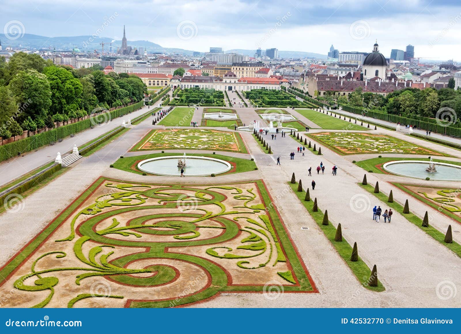 Jardins Supérieurs De Belvédère à Vienne Photo stock Image du baroque