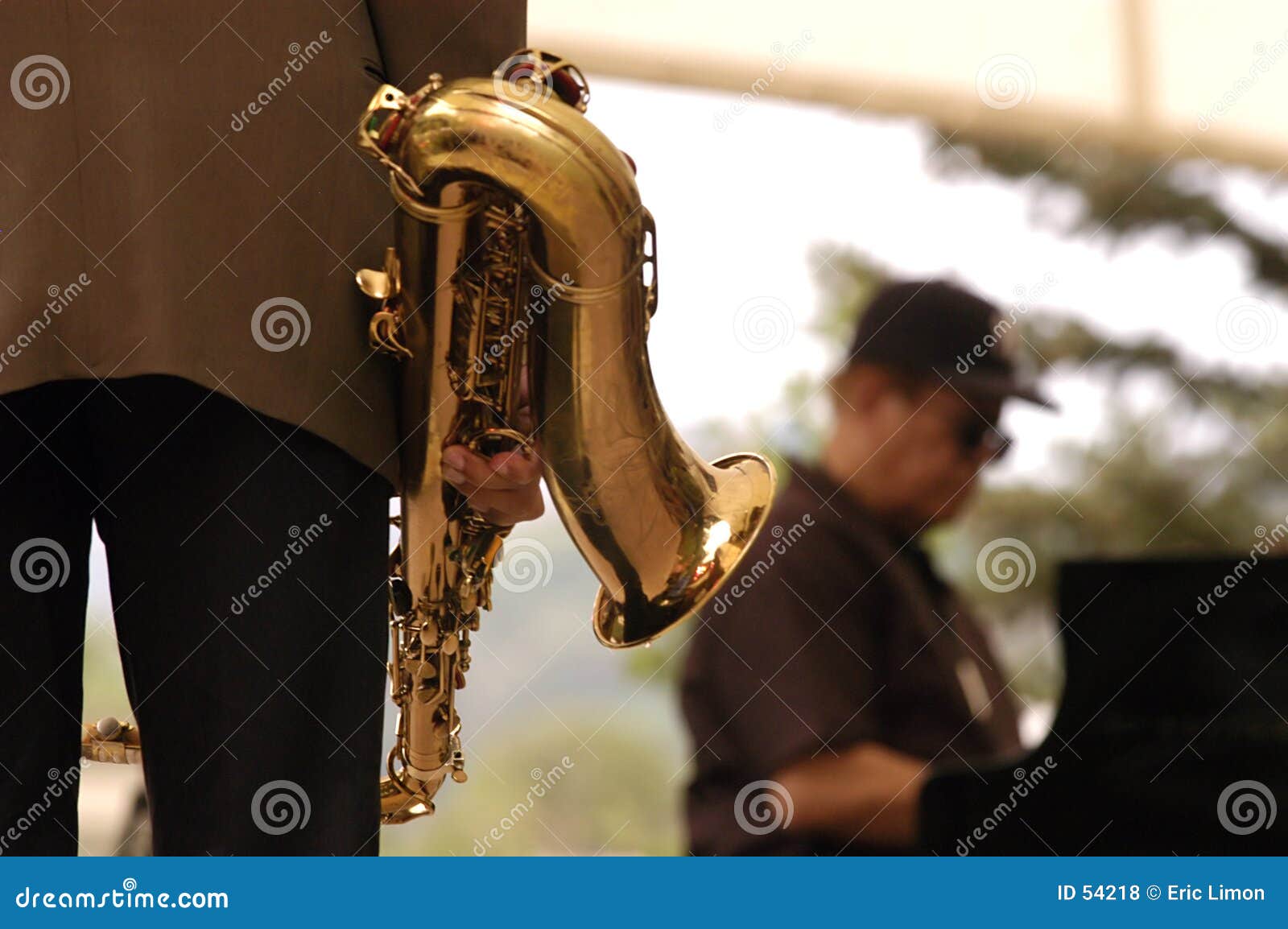 Jazz-Hupe - Musik 2 stockfoto. Bild von hände, gespielt - 54218