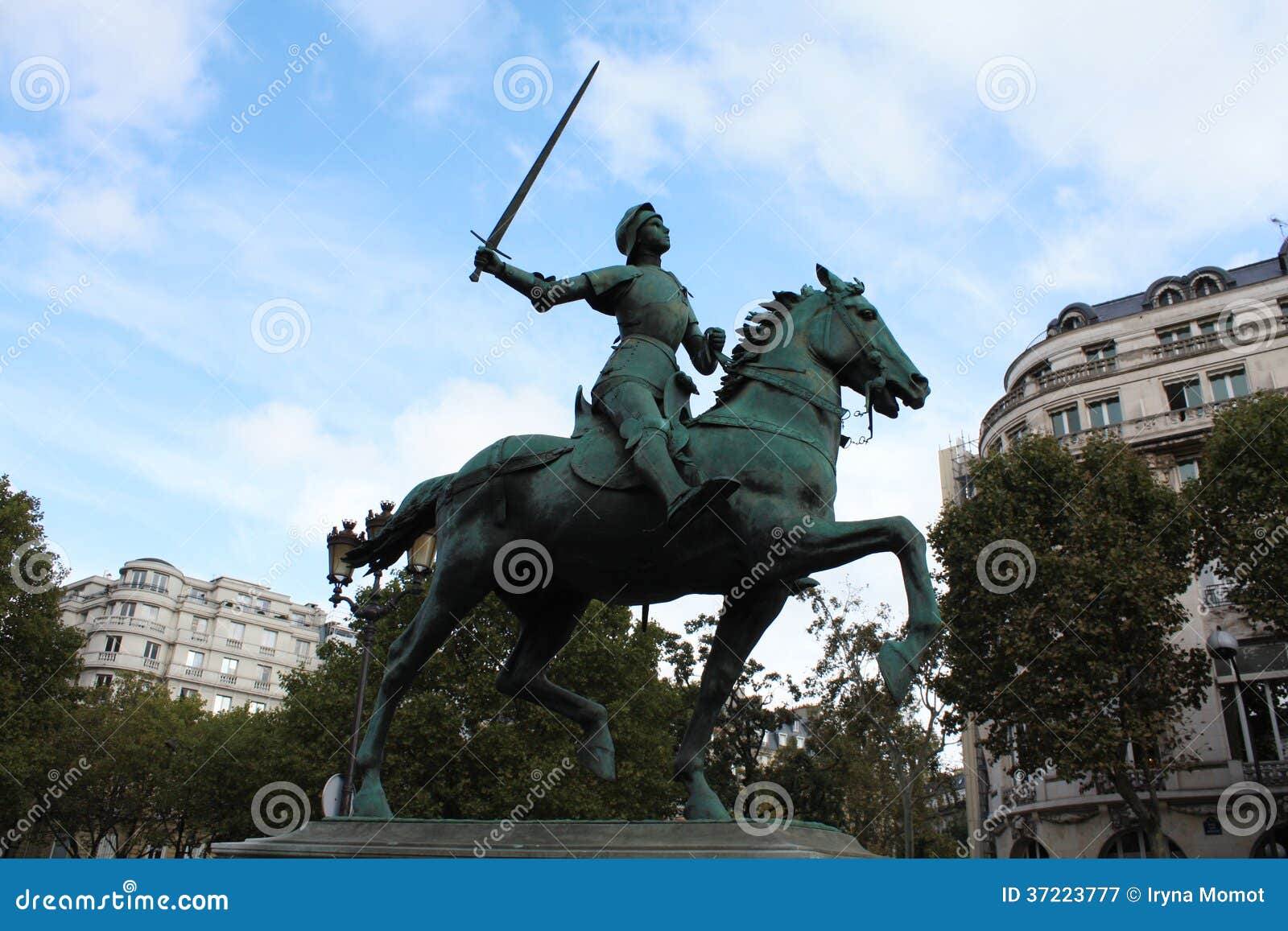 Monumento di Jeanne D'Arc a Parigi