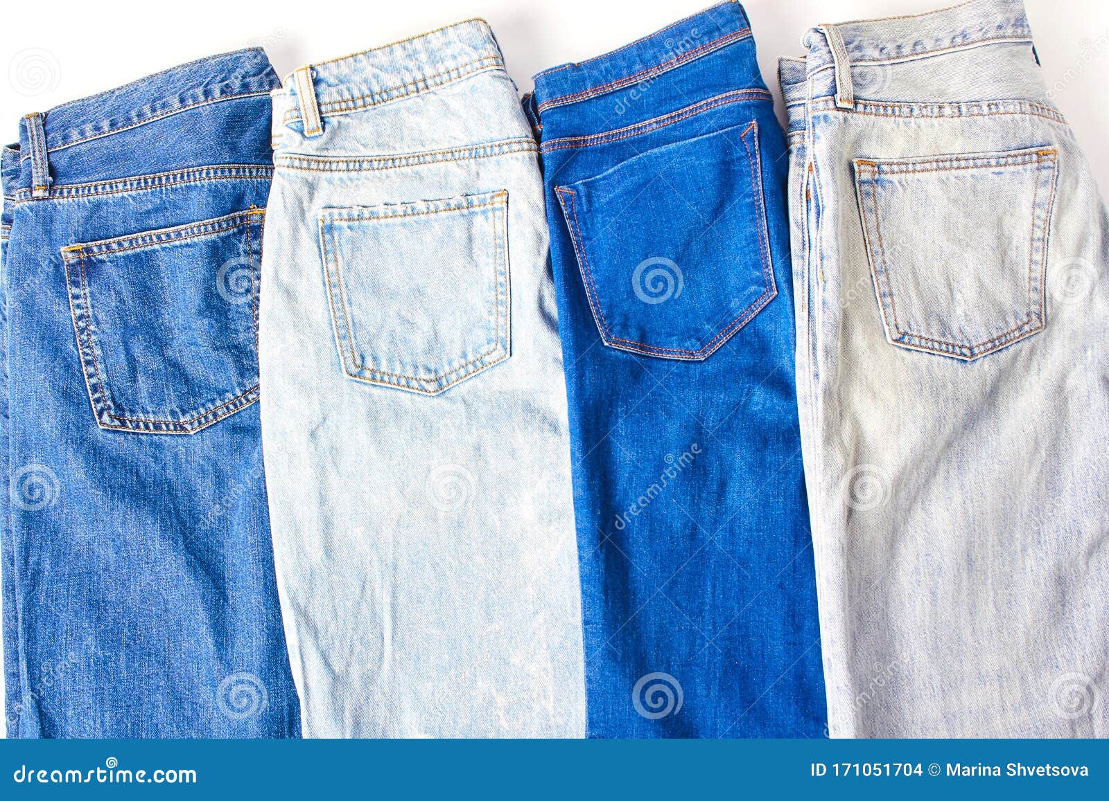 Rug vægt Celebrity Jeans are Dark Blue and Light Blue Color on a White Background. Denim  Texture Stock Photo - Image of blue, pants: 171051704