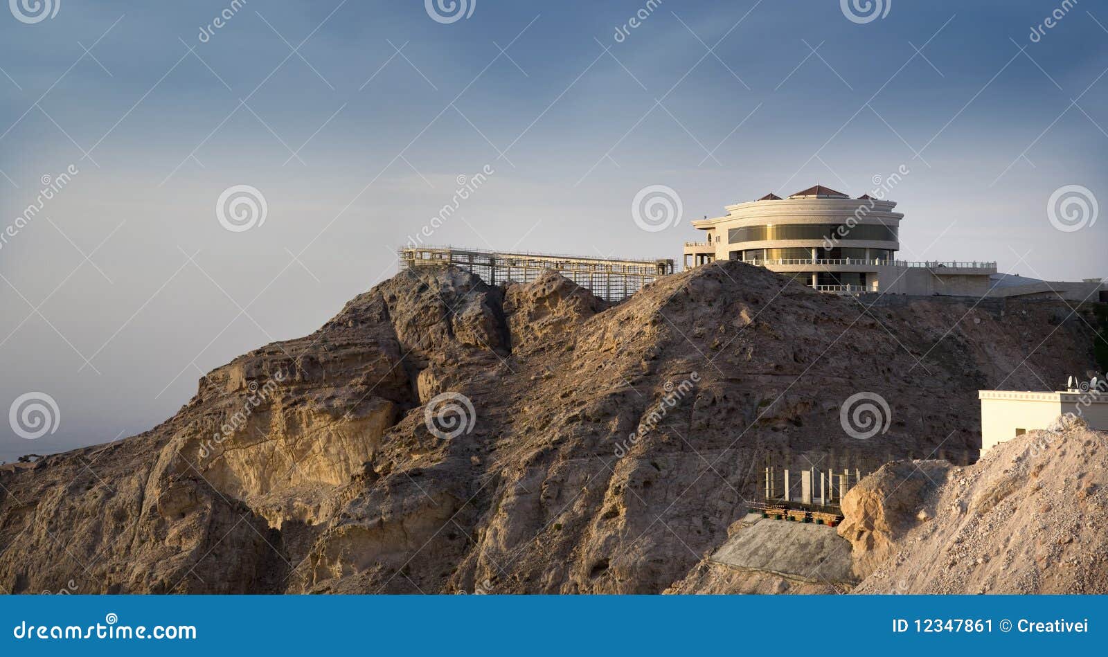jebel hafeet mountain and palace