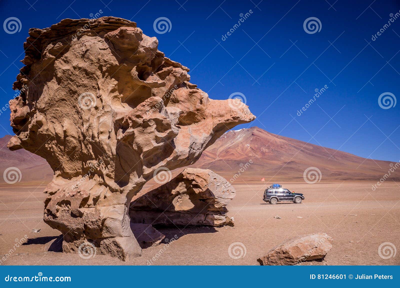 jeep at arbol de piedra near uyuni