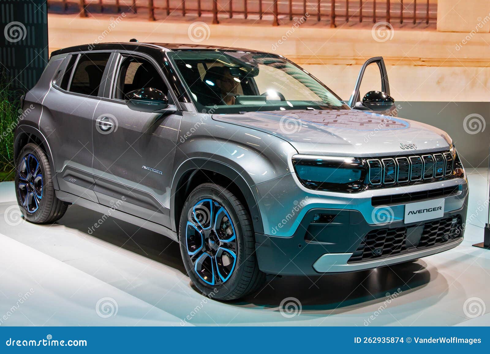 Unsere Angebote für den neuen vollelektrischen Jeep Avenger - Lauer & Süwer  Automobile