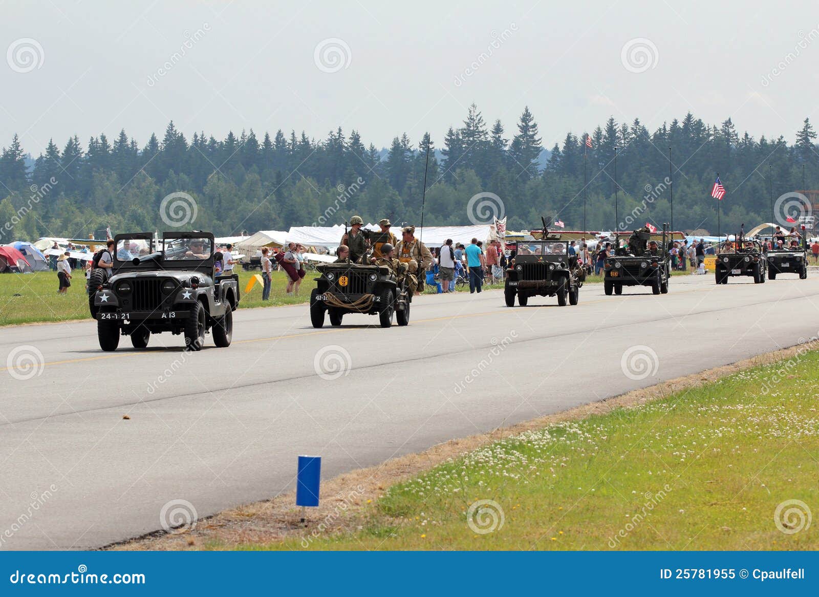 Jeep parade editorial image. Image of miliary, vehicle 25781955