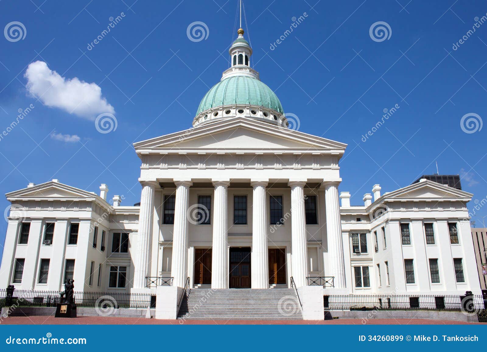 Jefferson National Expansion Imagen de archivo Imagen de autoridad, cielo 34260899