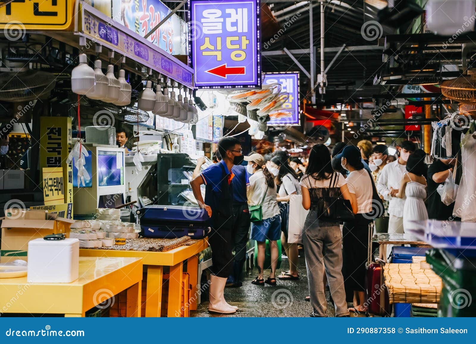 Dongmun Night Market is the One of Jeju Famous Tourist Spot and Street ...