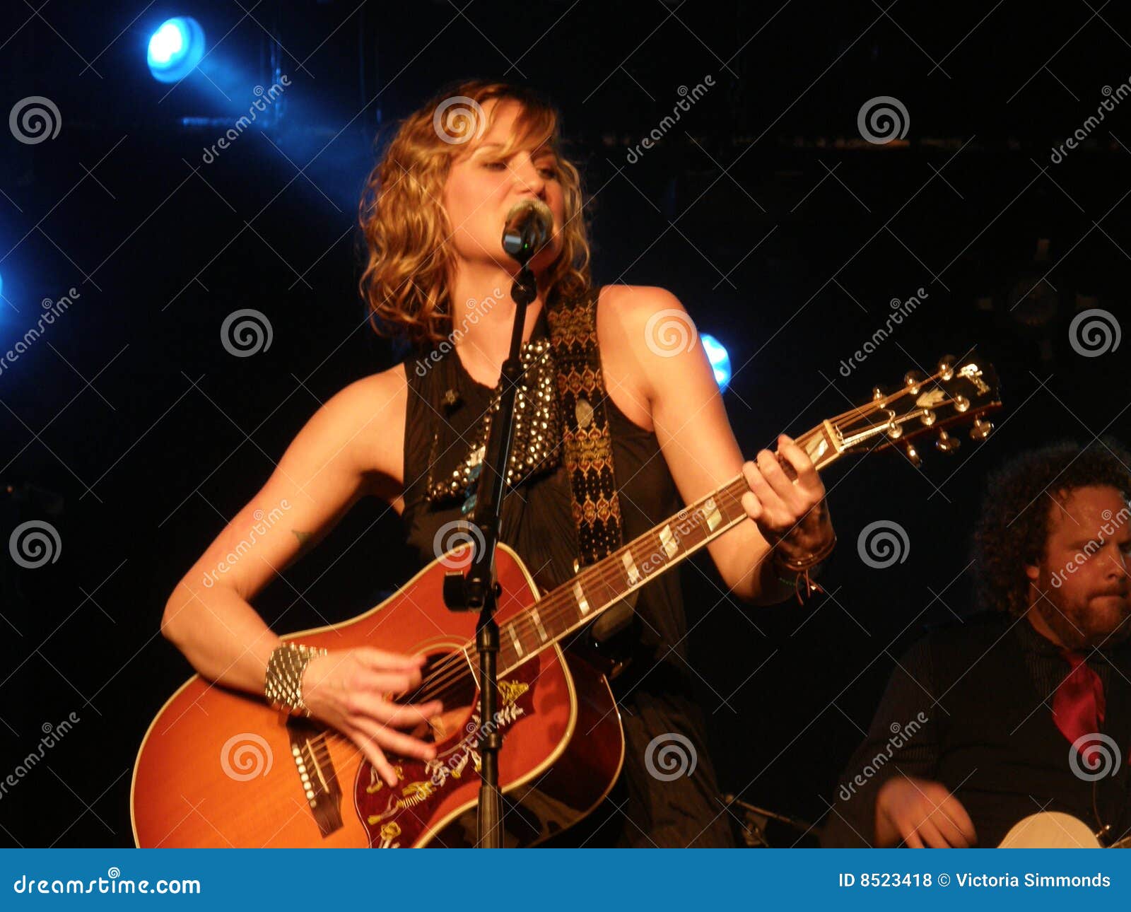 Jennifer Nettles editorial stock photo. Image of sing 8523418