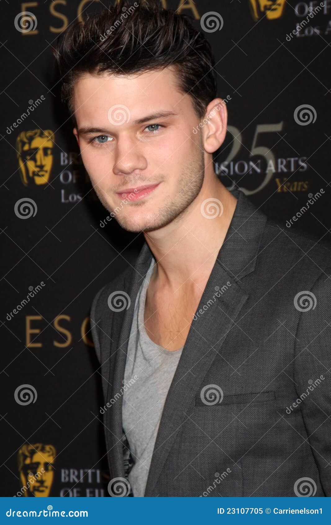 Jeremy Irvine editorial image. Image of hills, party - 23107705
