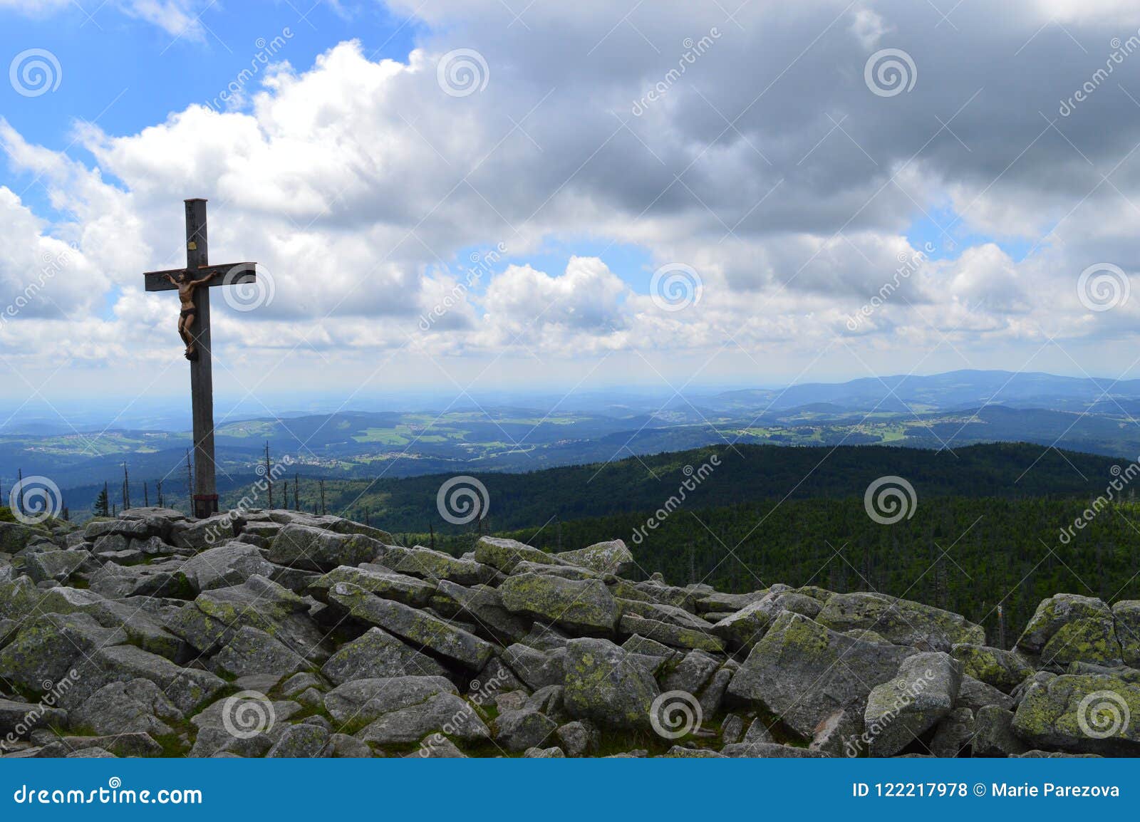 and view stock Image hiking, tree, trees - 122217978