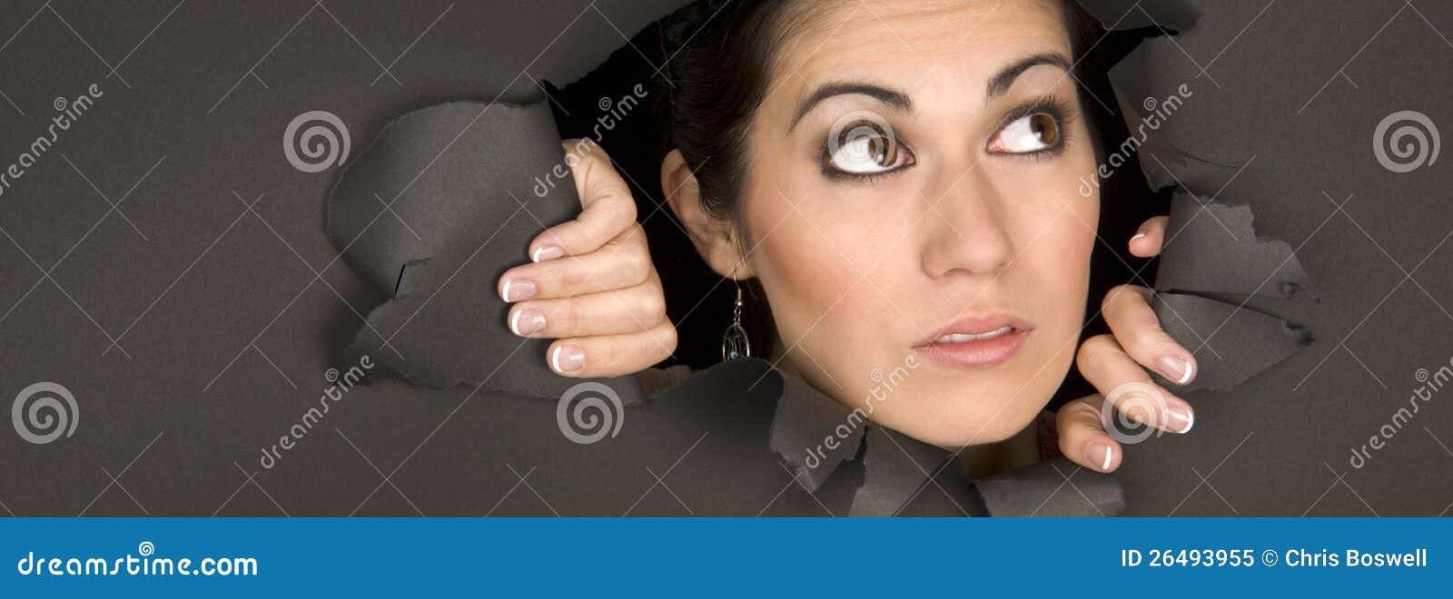 Ne Se Contentent Pas De Jeter Un Simple Coup D'oeil Jeter Un Coup D'oeil Dedans Image stock - Image du personne, papier