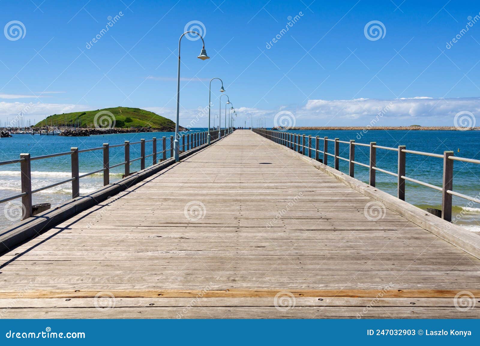 Jetty Coffs Harbour stock image. Image of water, coast 247032903