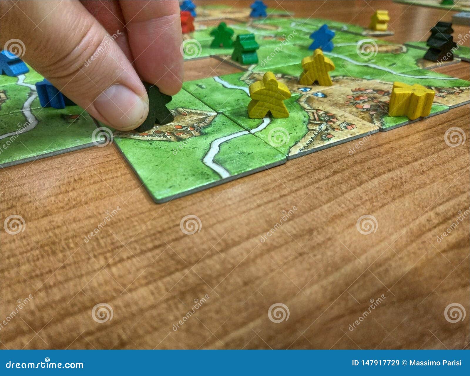 Jeu De Société De Stratégie, Ensemble Inspiré Par La Ville Médiévale De  Carcassonne En France Image stock éditorial - Image du éditorial, bleu:  147917729