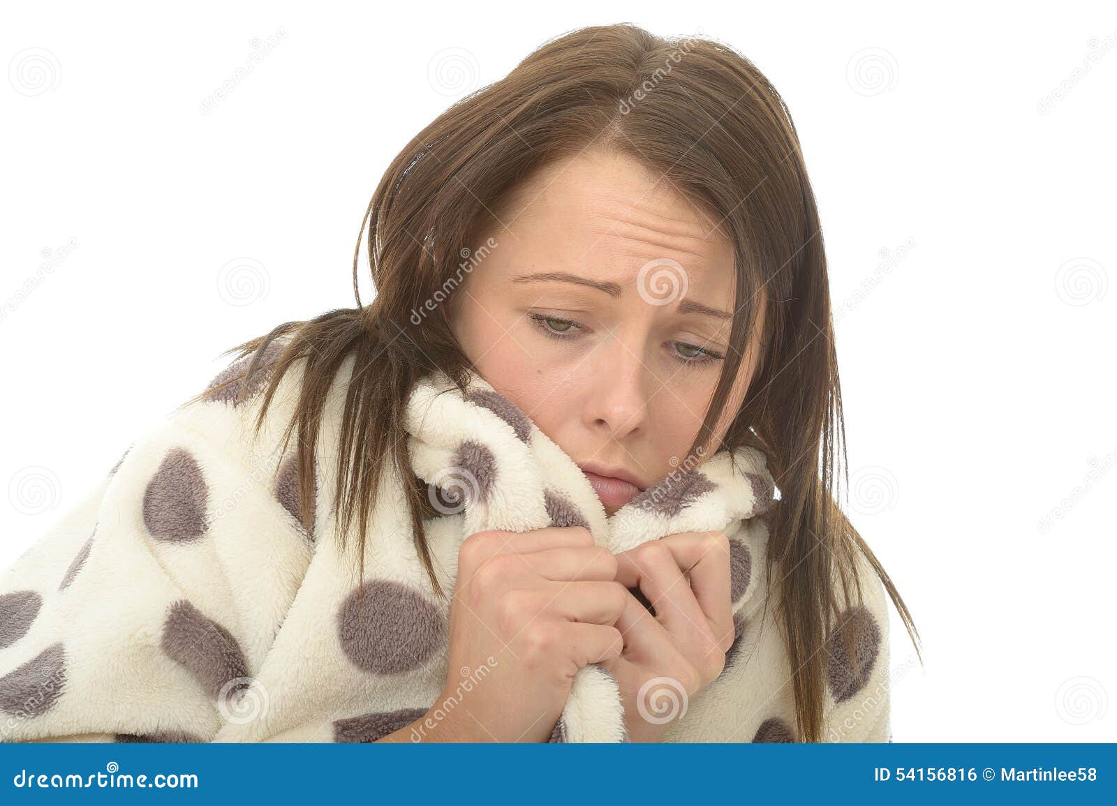 Jeune femme attirante malheureuse soucieuse seule effrayée dans la ...
