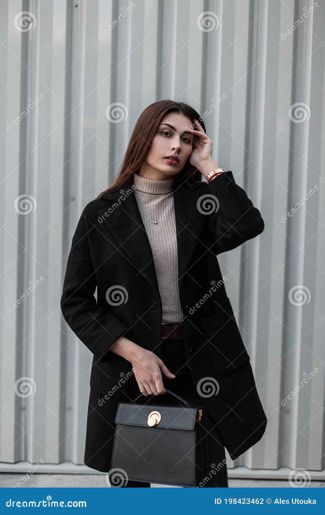 manteau noir femme luxe