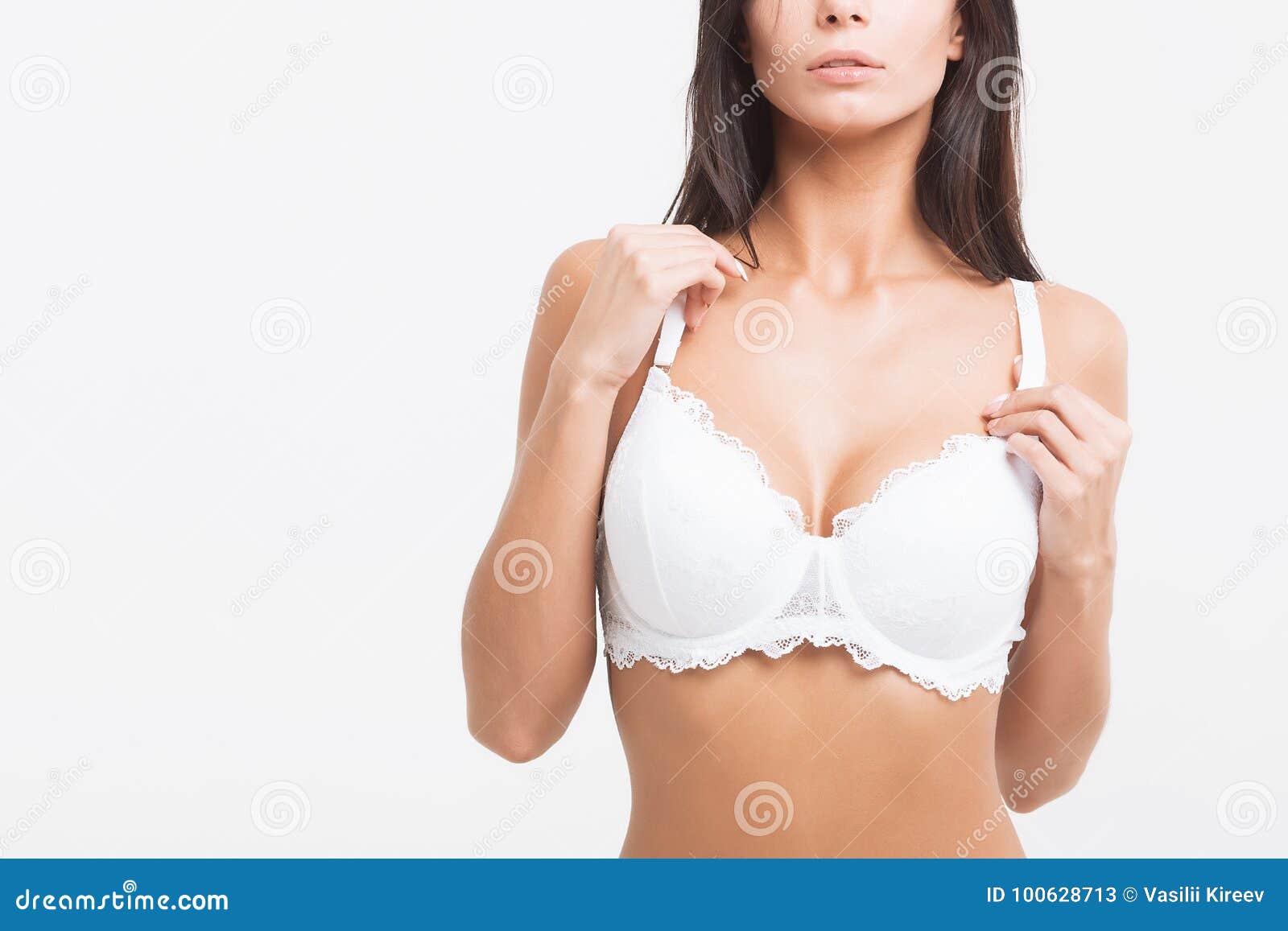 Jeune Femme Parfaite De Corps Sur Un Fond Blanc Dans La Lingerie Sexy Image Stock Image Du