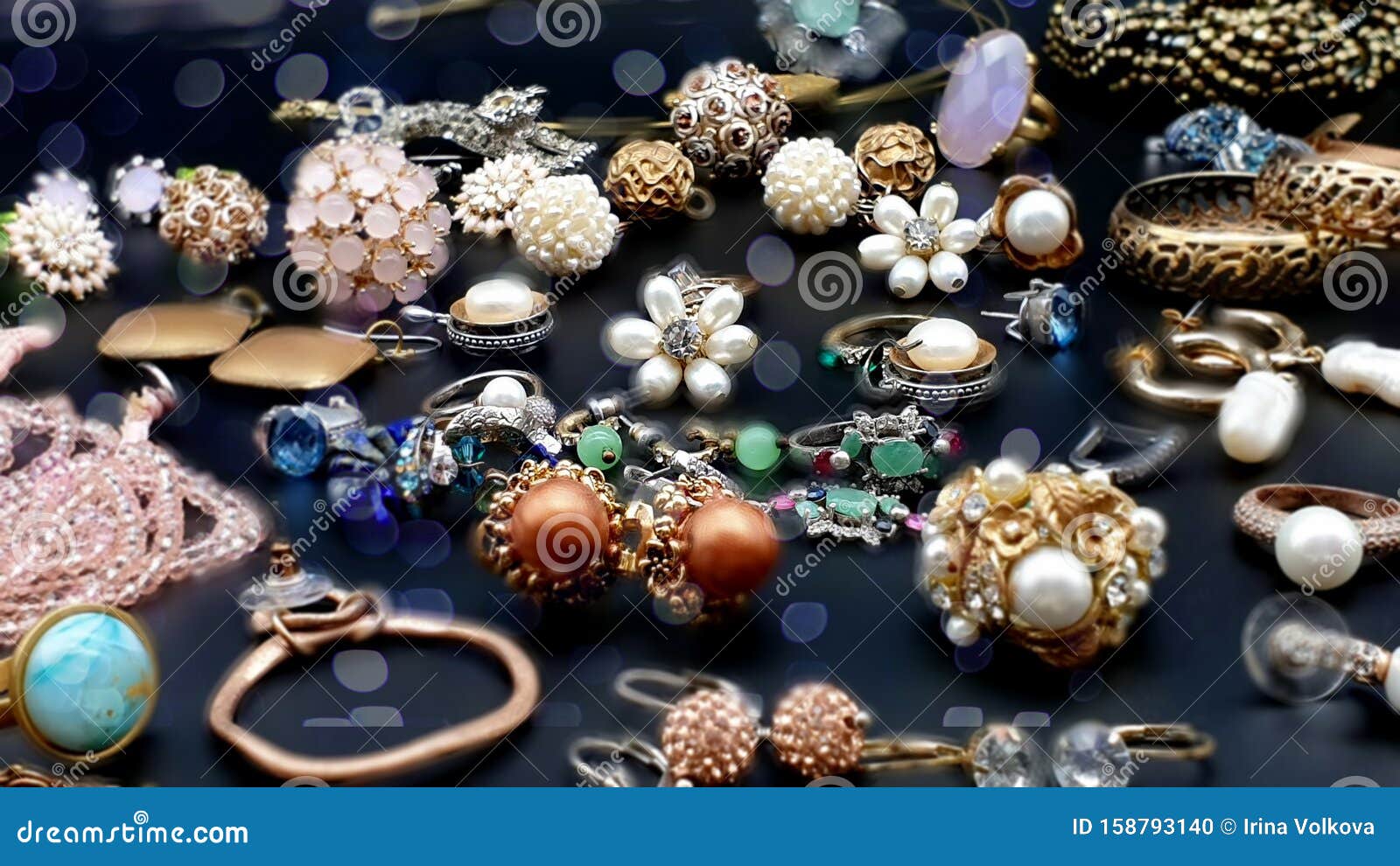 Details more than 79 black costume jewelry earrings best - 3tdesign.edu.vn