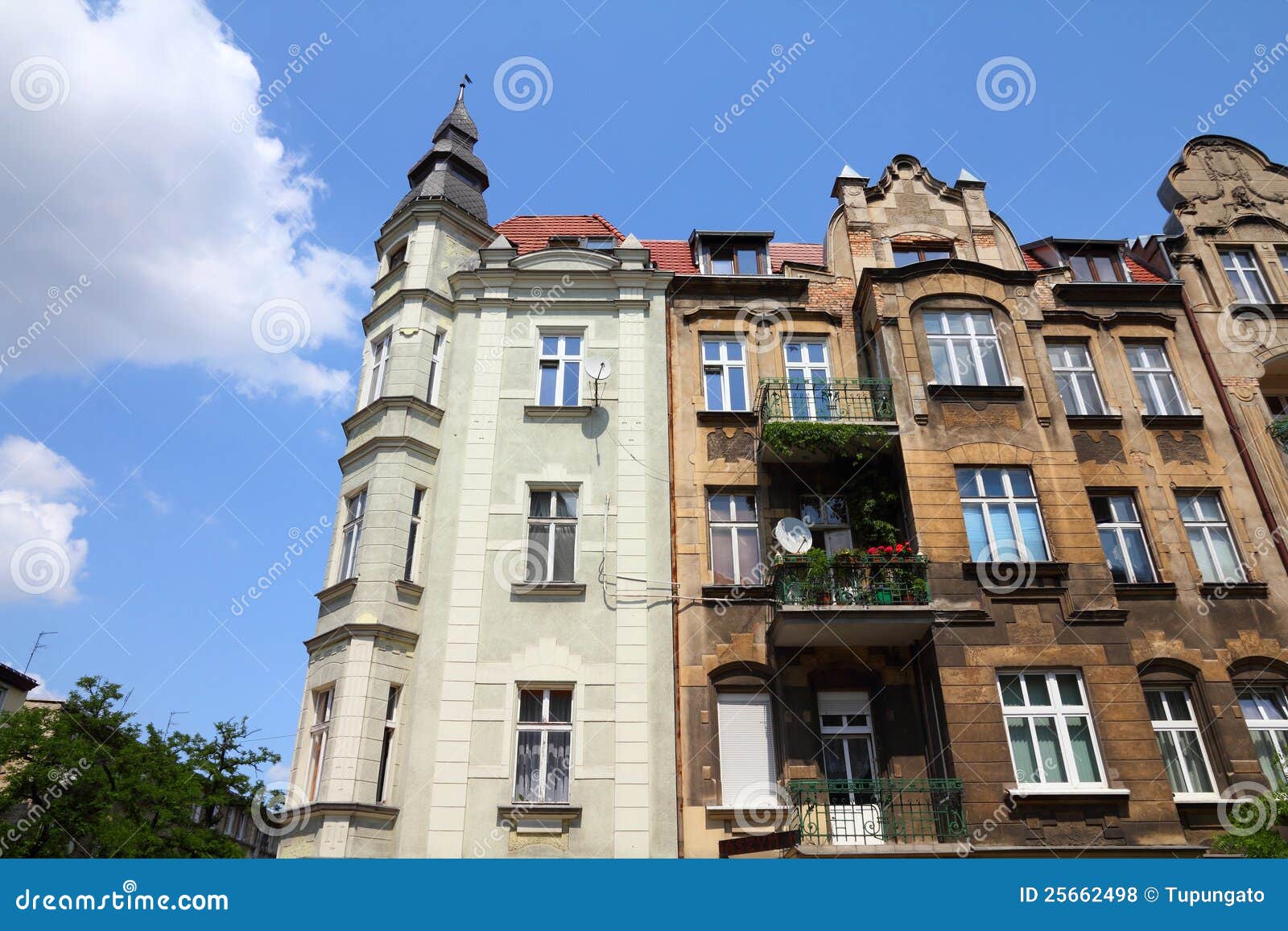 Jezyce poznan arkivfoto. Bild av bygger, arrende, berömdt 25662498