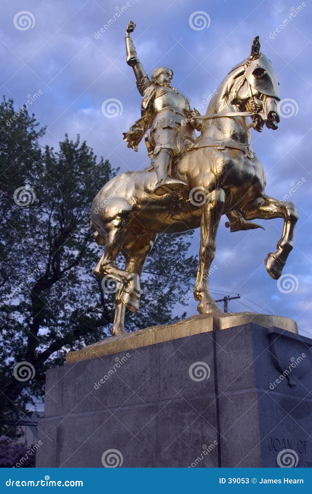 joan of arc statue in laurelhust, portland, oregon.