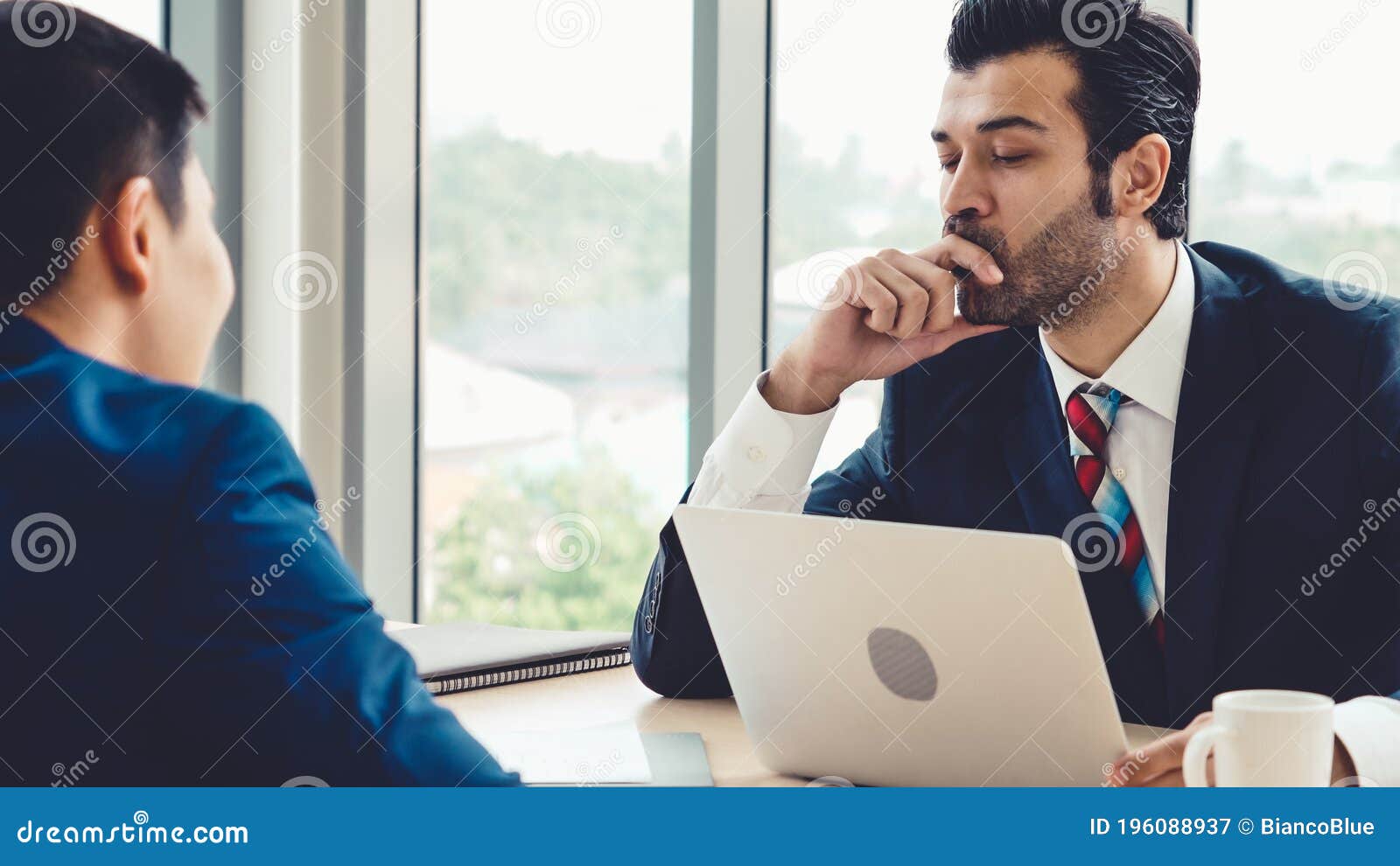 Betaling Vælge bede Job Seeker in Job Interview Meeting with Manager Stock Image - Image of  interviewee, office: 196088937