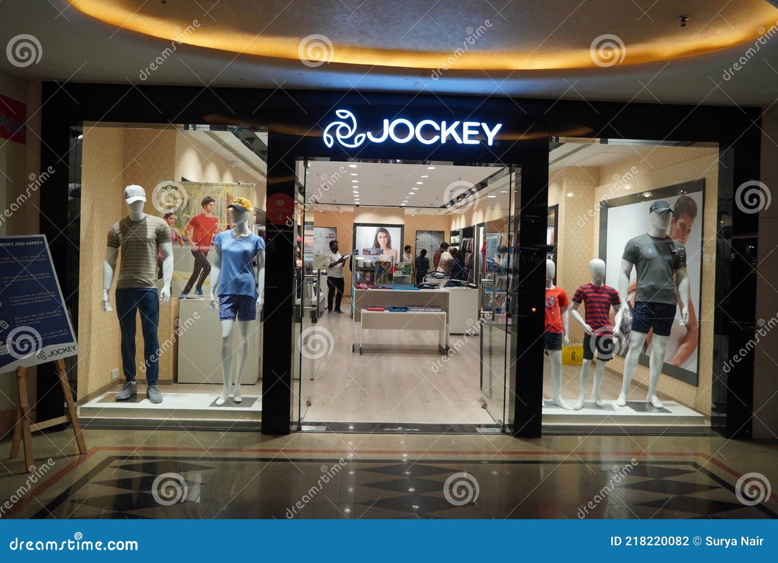 JOCKEY Store a Inside Mall. Jockey International, Inc Editorial Photography  - Image of mall, business: 218220082