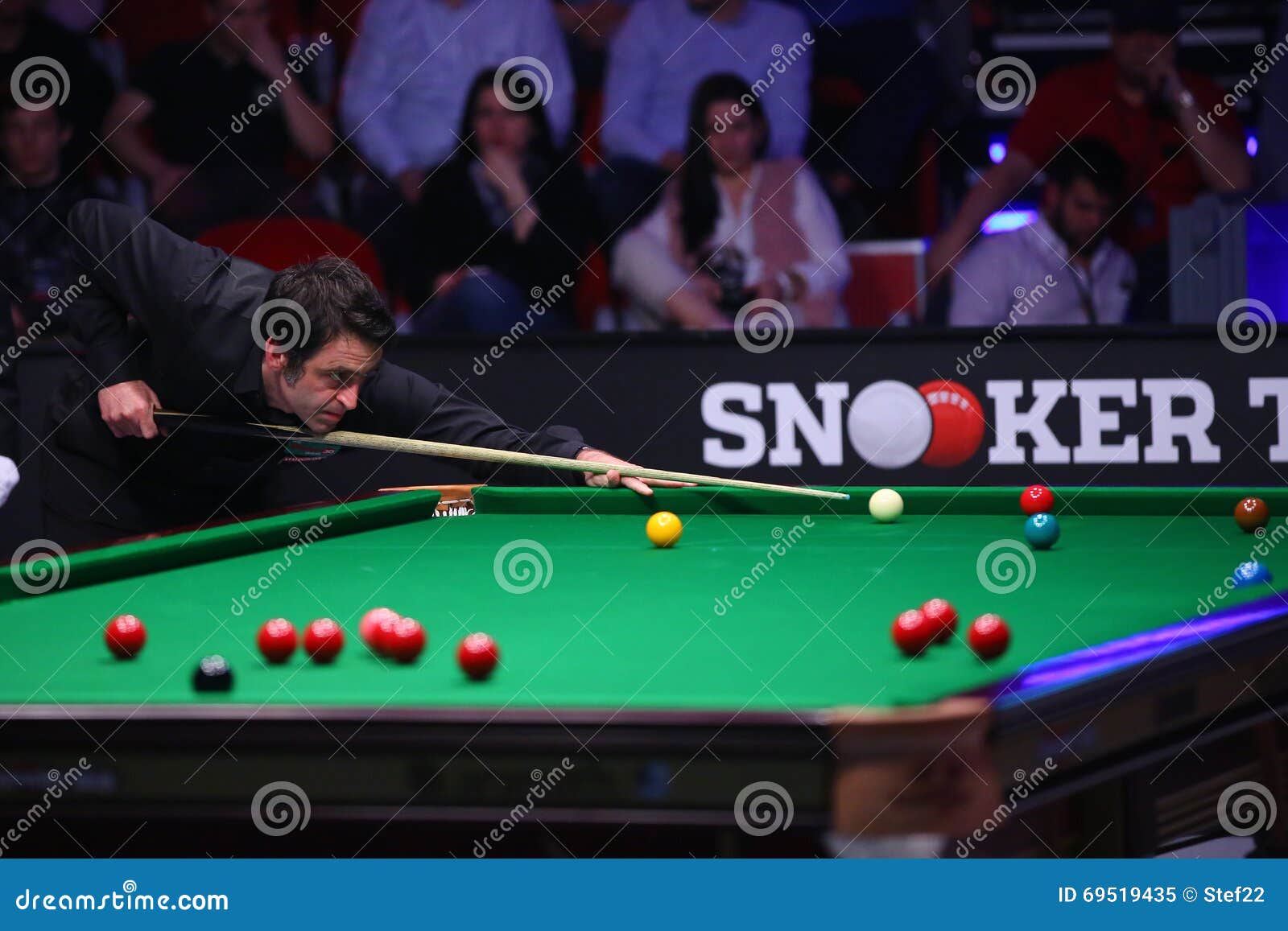 Jogador Da Sinuca, Ronnie O'Sullivan Imagem Editorial - Imagem de