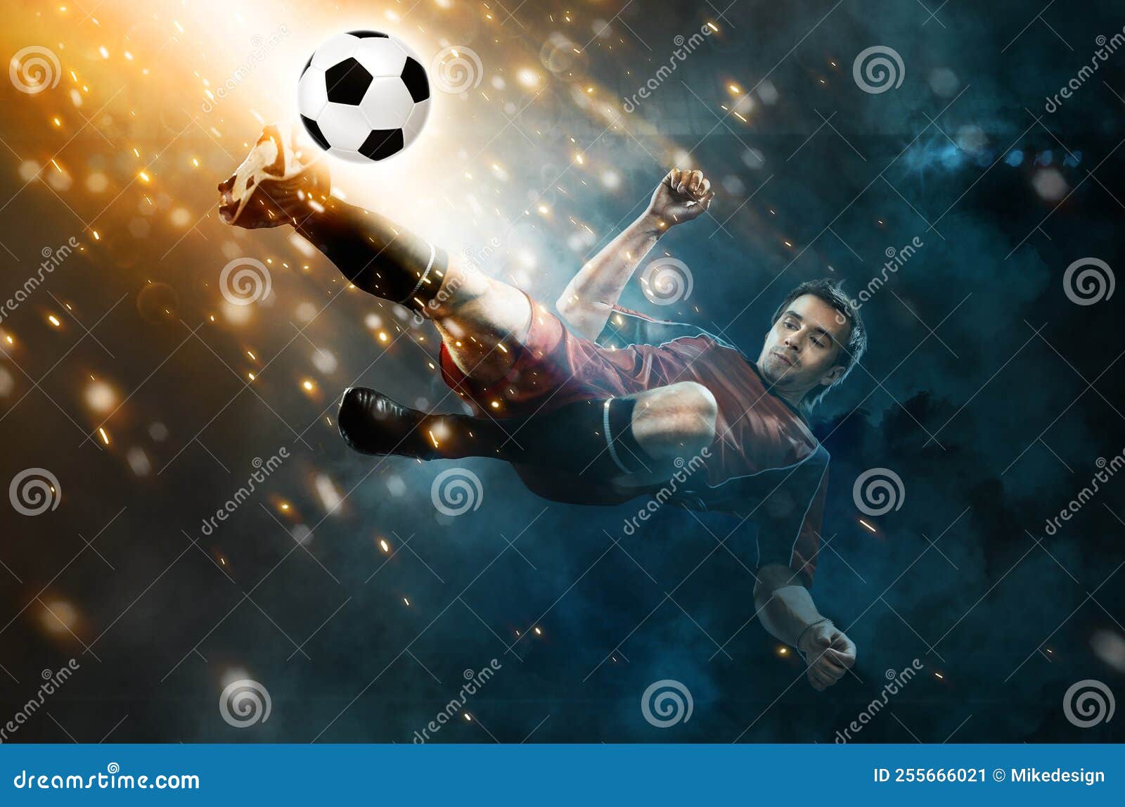 Jogador De Futebol Profissional Em Ação No Estádio Com Lanternas E Fãs.  Bola De Pontapé Para Vencer O Gol. Grande Ângulo. 3d Foto Royalty Free,  Gravuras, Imagens e Banco de fotografias. Image