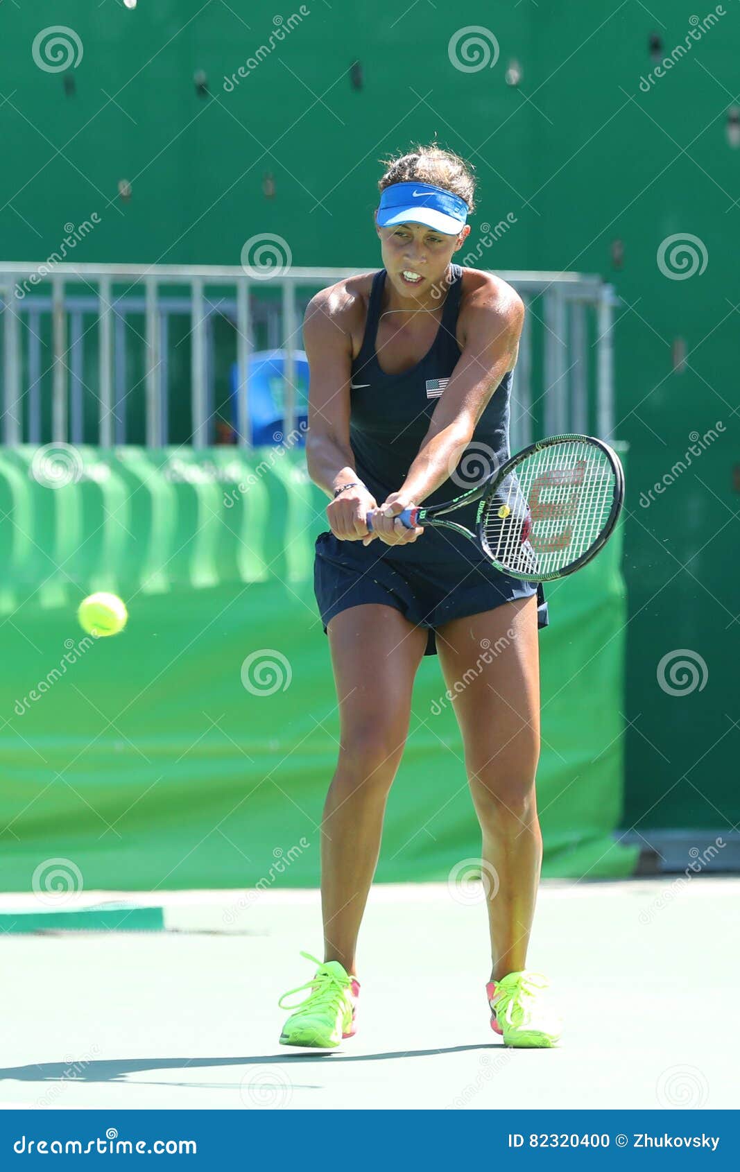 Jogador De Tênis Profissional Madison Keys Do Estados Unidos Na Ação  Durante Seu Fósforo De Semifinal Do Rio 2016 Jogos Olímpicos Imagem  Editorial - Imagem de unido, final: 82320400