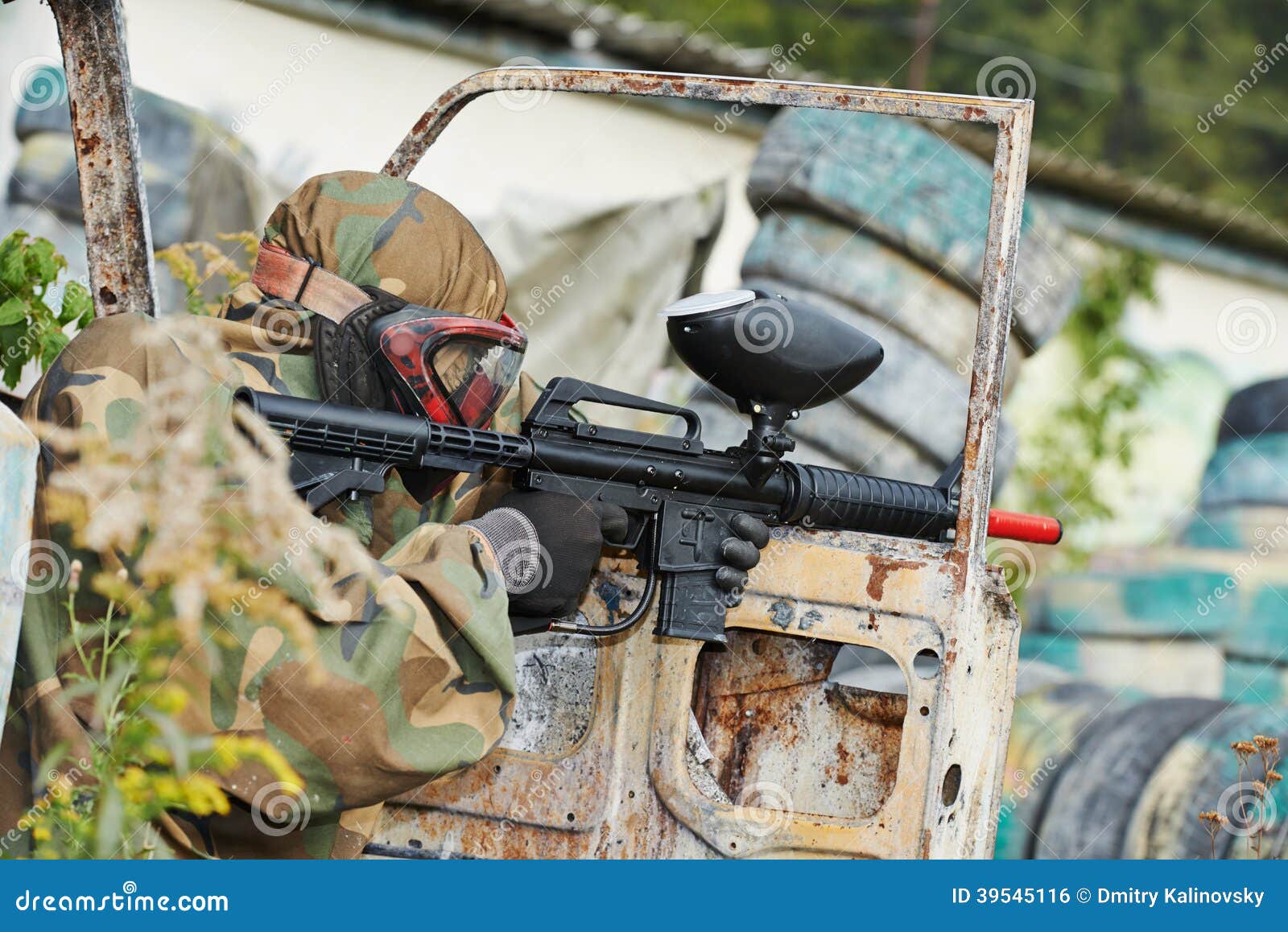 Jogador do Paintball foto de stock. Imagem de contente 39545116