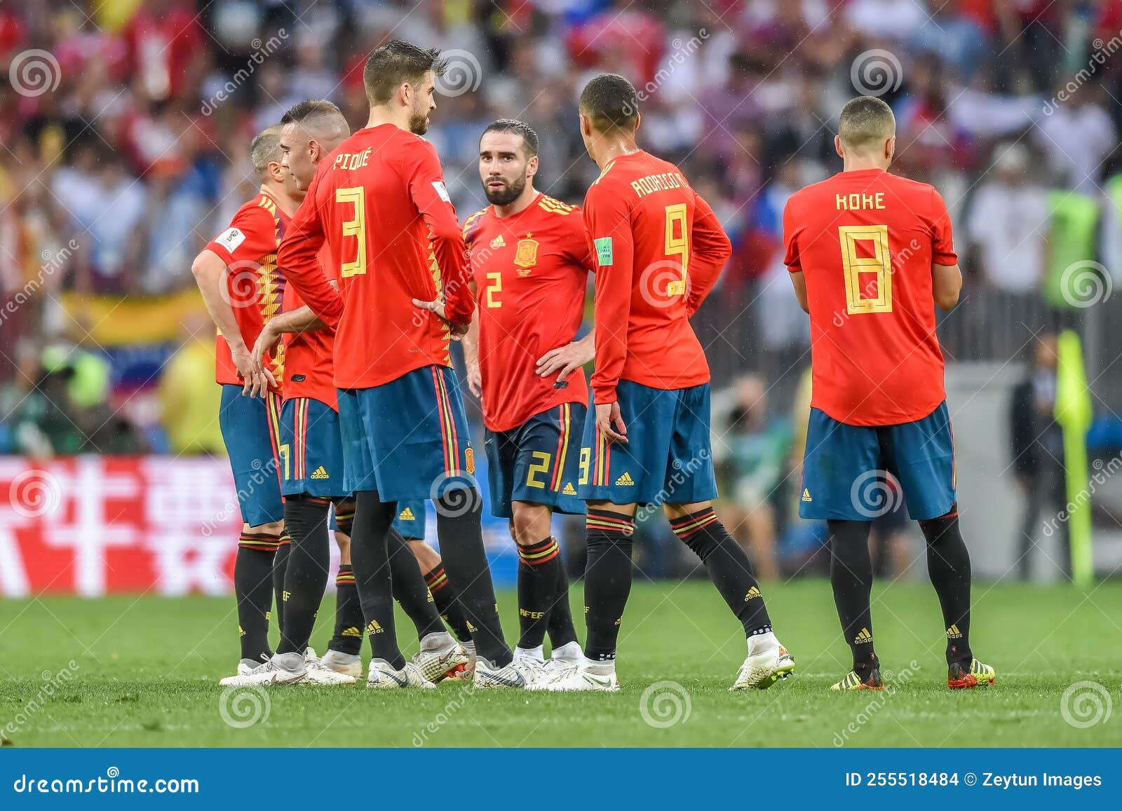 Jogadores Da Seleção Nacional De Futebol Espanha Antes Do Tiroteio Em Fifa  No Campeonato Mundial De 2018 No Jogo 16 Da Espanha Vs Imagem de Stock  Editorial - Imagem de campeonato, mundo: 255518484