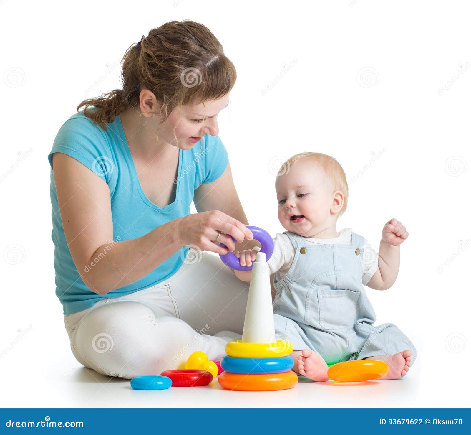 Pai Com a Menina Da Criança Na Música Do Jogo Do Natal No Piano Imagem de  Stock - Imagem de jogar, bonito: 134579623