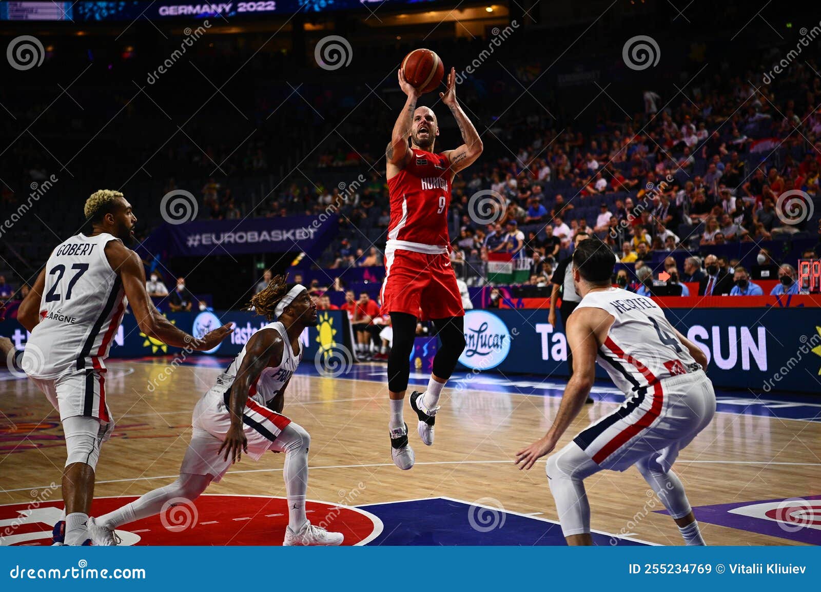 Jogo De Basquete Da Eurobasket 2022 França Vs Hungria Imagem Editorial -  Imagem de copo, basquete: 255234775