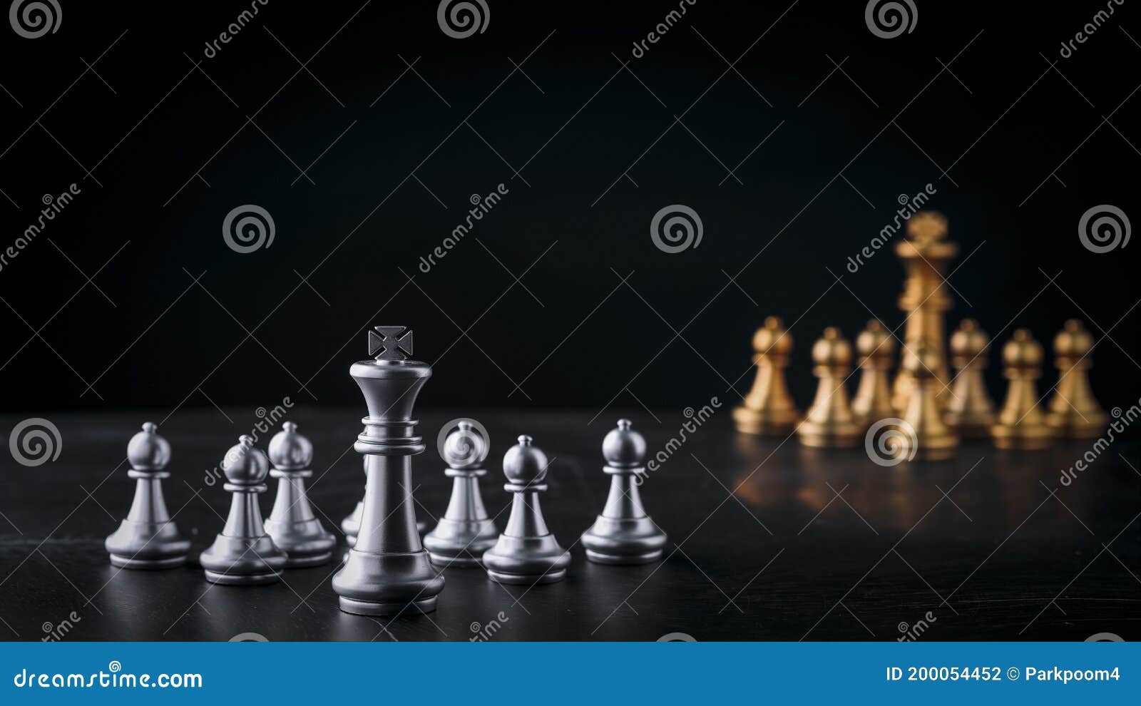 Tabuleiro de xadrez com tática de estratégia de negócios e