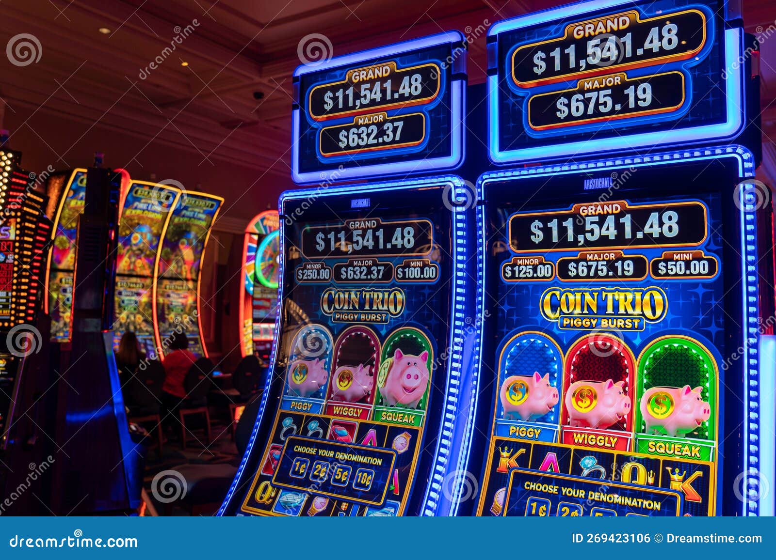 Jogo Na Noite E Ganha Por Las Vegas. Nevada Ganha Dinheiro Fácil. Foto  Editorial - Imagem de esportes, claridade: 269423106
