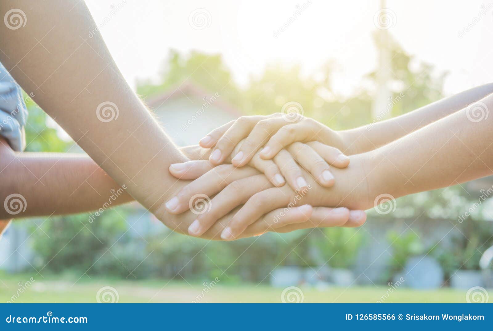 joining hands pictures joining hands pictures