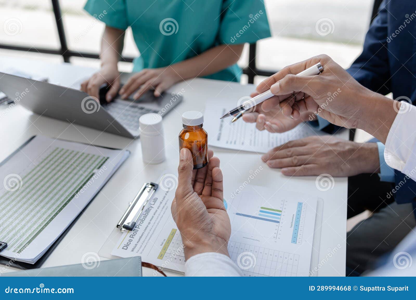 joint meeting between doctors and administrators, meeting summarizing the prescription of medicines and importing medicines for
