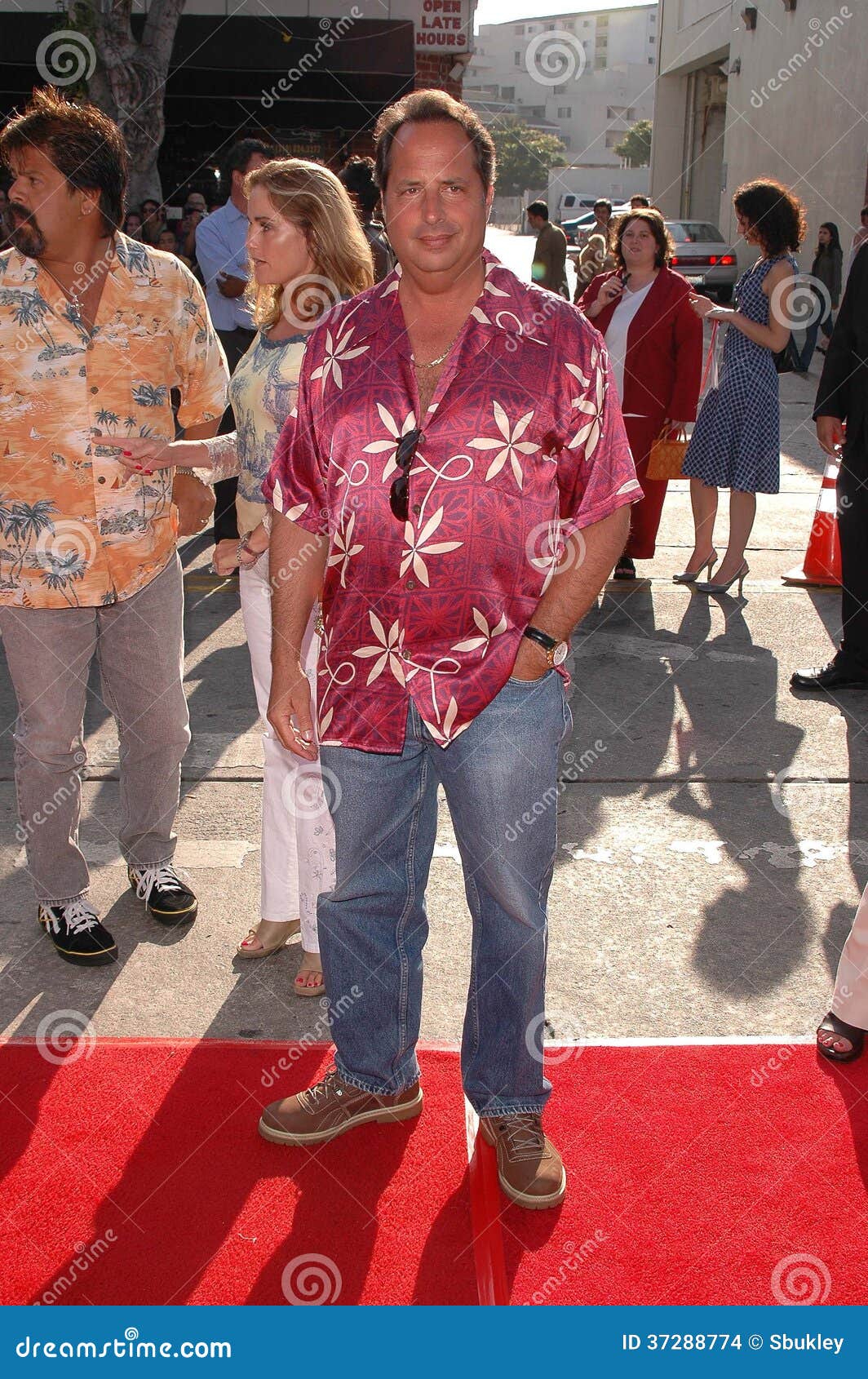 Jon Lovitz editorial stock image. Image of mann, world 37288774