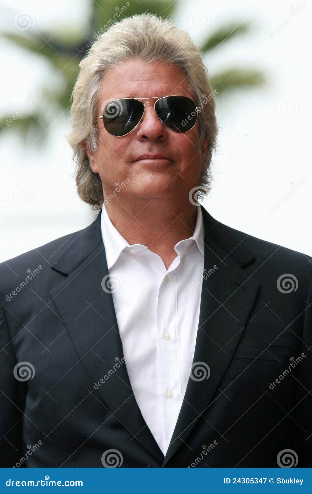 Jon Peters editorial photography. Image of award, walk - 24305347