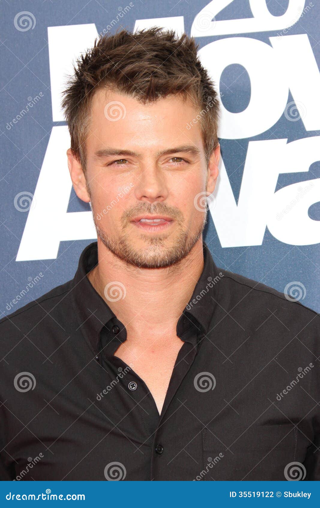 Josh Duhamel Says He Went to the Emergency Room an Hour Before His Wedding:  'It Was Touch and Go' | kvue.com