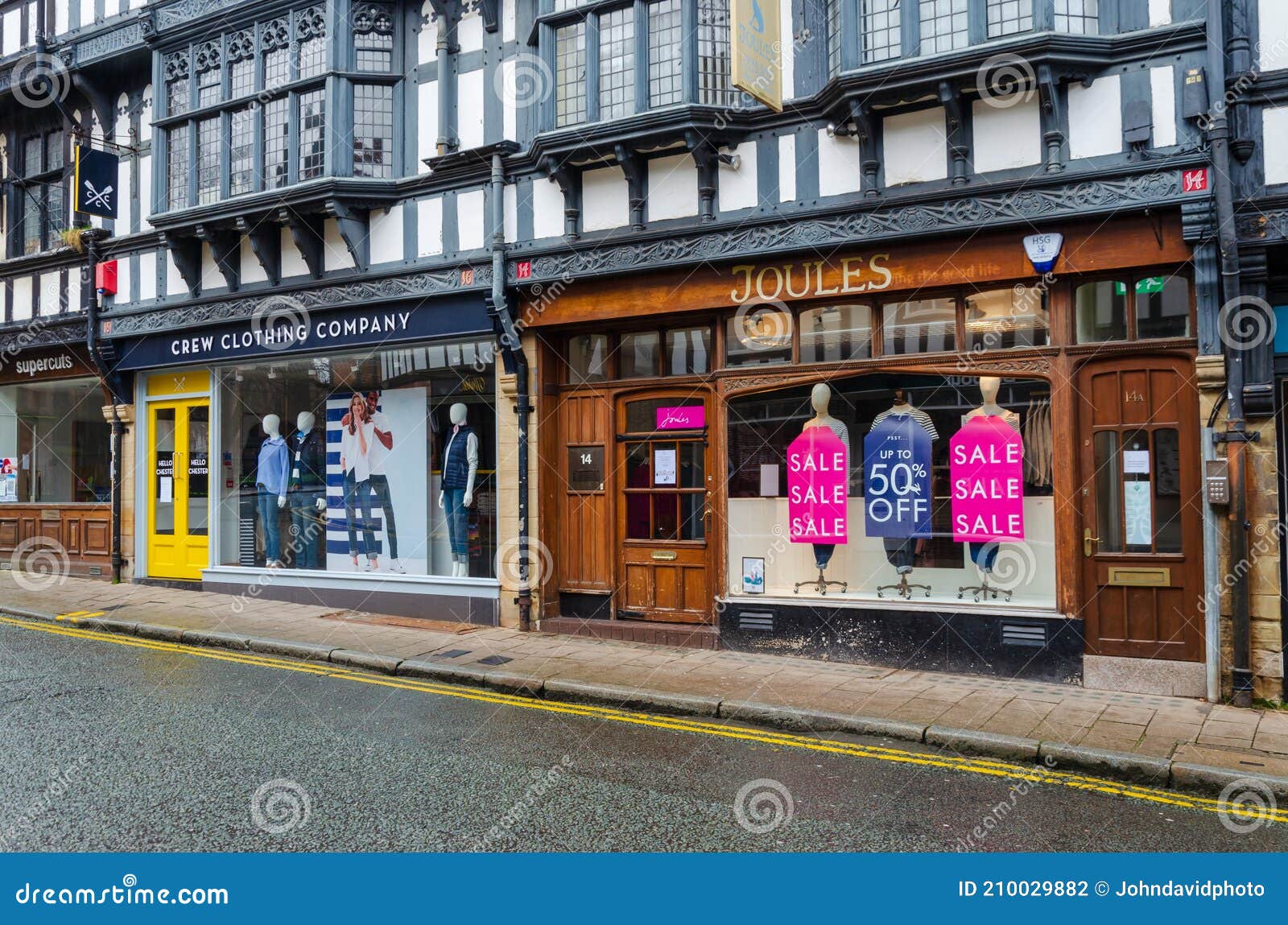 Joules Vecinos Y Tiendas De La Compañía De Ropa De Tripulación En Chester  Fotografía editorial - Imagen de calle, equipo: 210029882