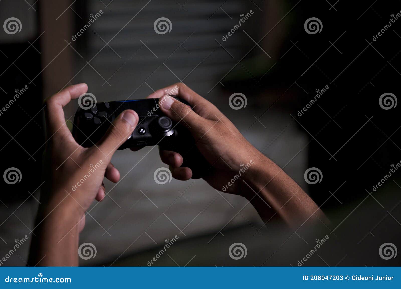 Conceito de jogos online com amigos jogando